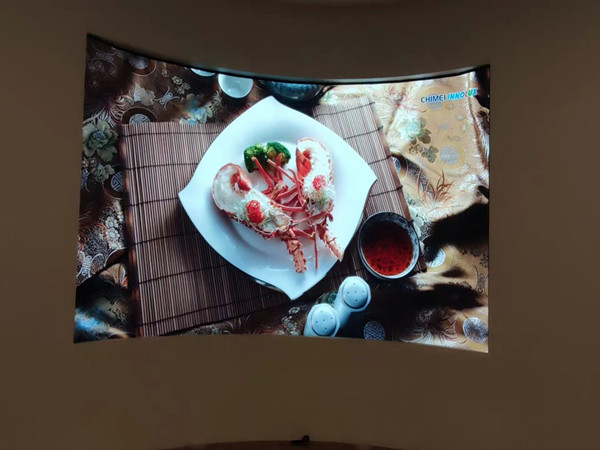 于洪室内P2.5弧形LED屏